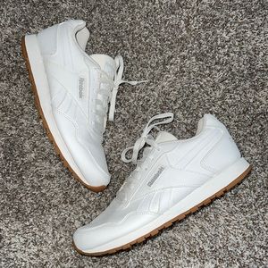 Reebok Classics. Size 9.